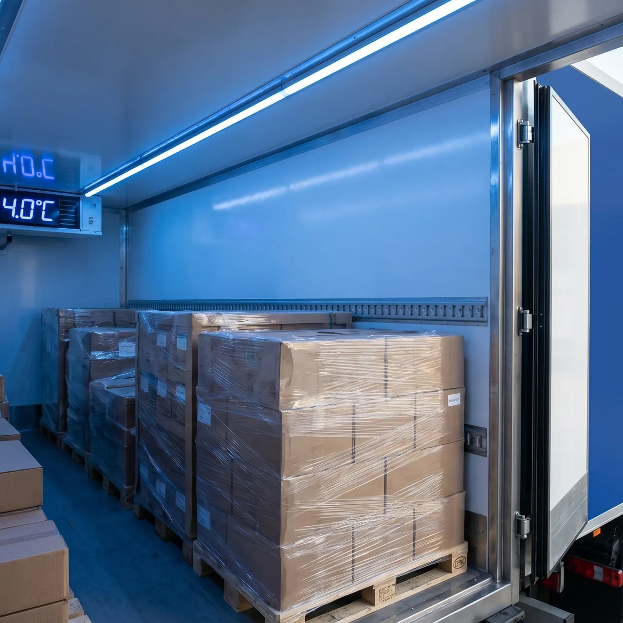 Temperature-controlled transport to the UK