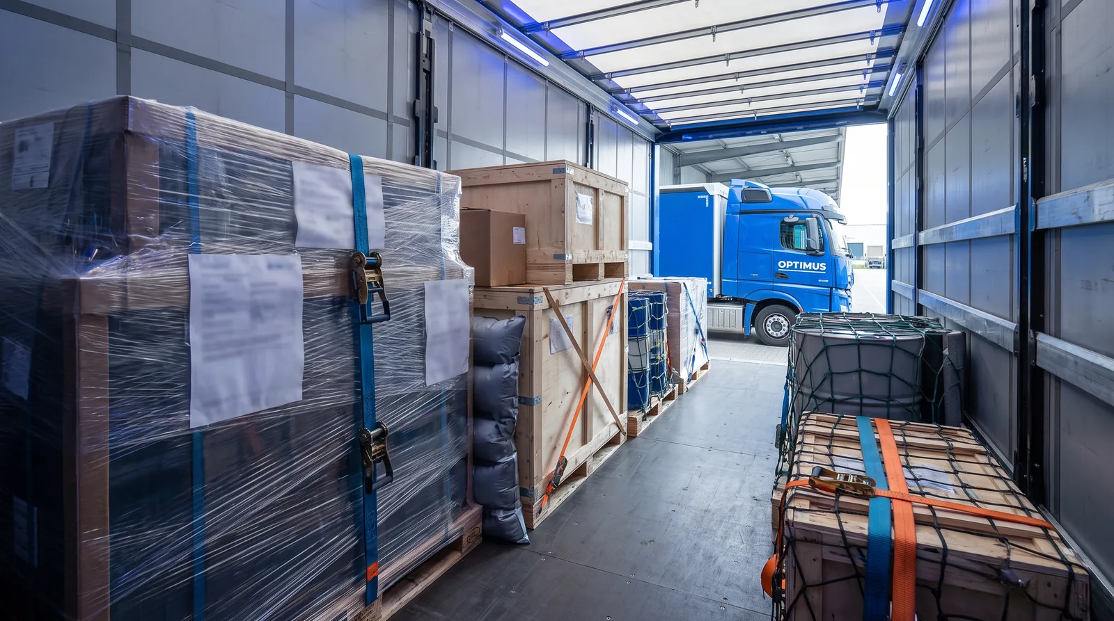 LTL groupage: what travels next to your pallet